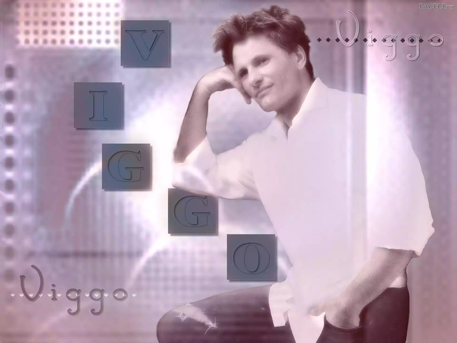 Viggo Mortensen, biała koszula